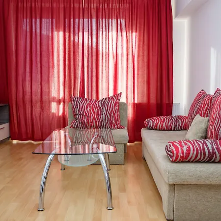 Mountain Paradise By The Walnut Trees 4* Bansko