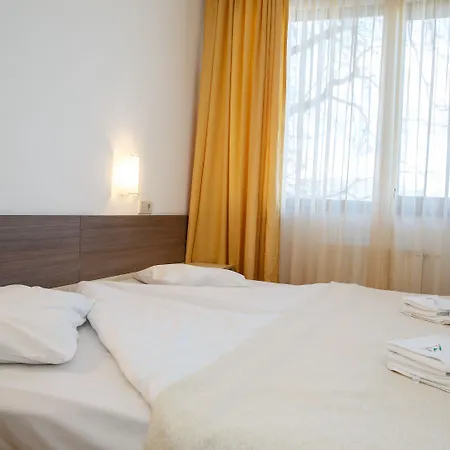 Mountain Paradise By The Walnut Trees