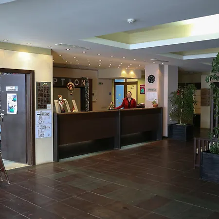 Mountain Paradise By The Walnut Trees 4* Bansko