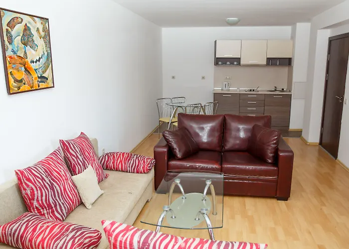 Mountain Paradise By The Walnut Trees 4* Bansko