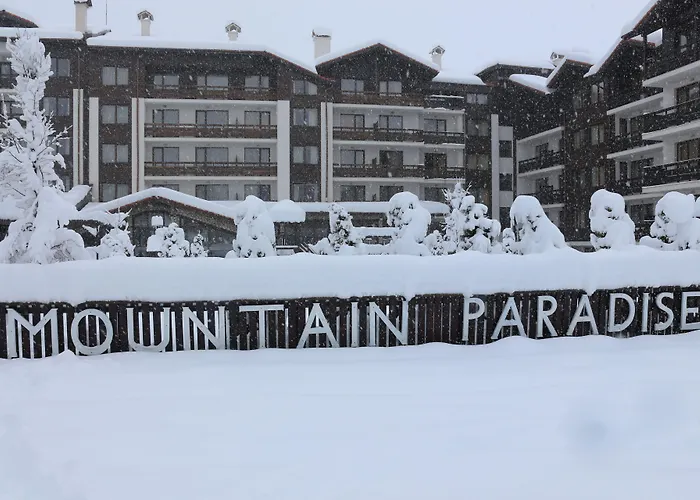 Mountain Paradise By The Walnut Trees Hotel