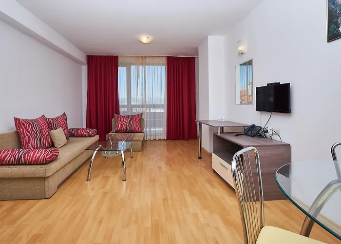 Mountain Paradise By The Walnut Trees 4*